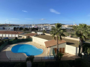 T2 Climatisé pour 4 Pers. avec Piscine, Parking, Proche Plage et Commerces - FR-1-607-152